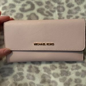 Michael Kors Tri-fold wallet